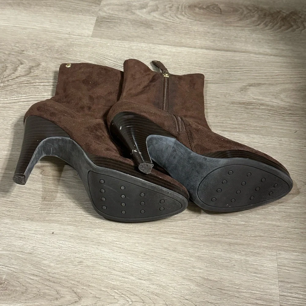 Isaac Mizrahi Chocolate Brown Suede Ankle Boots Womens Size 7 Preowned target - Picture 10 of 12